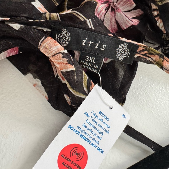 Iris Youth Plus Size 3X Black and Pink Floral Ruffled Thin See Through Blouse - Picture 4 of 7